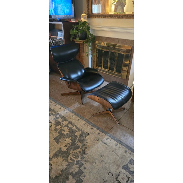 An exceptional and authentic vintage "Mr. Chair" and matching ottoman designed by George Mulhauser for Plycraft. This...