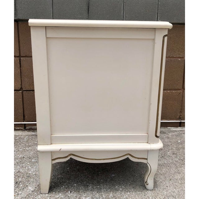 Vintage French Provincial Ivory & Gold Side/End Table Nightstand For Sale - Image 10 of 14