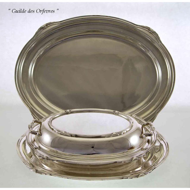 Silver 1970’s Vintage/New Silverplate Entree Dish & Cover With Platters Sauce/ Boat & Tray With Jubilee, Patented Applied Border- 4 Pieces For Sale - Image 8 of 15