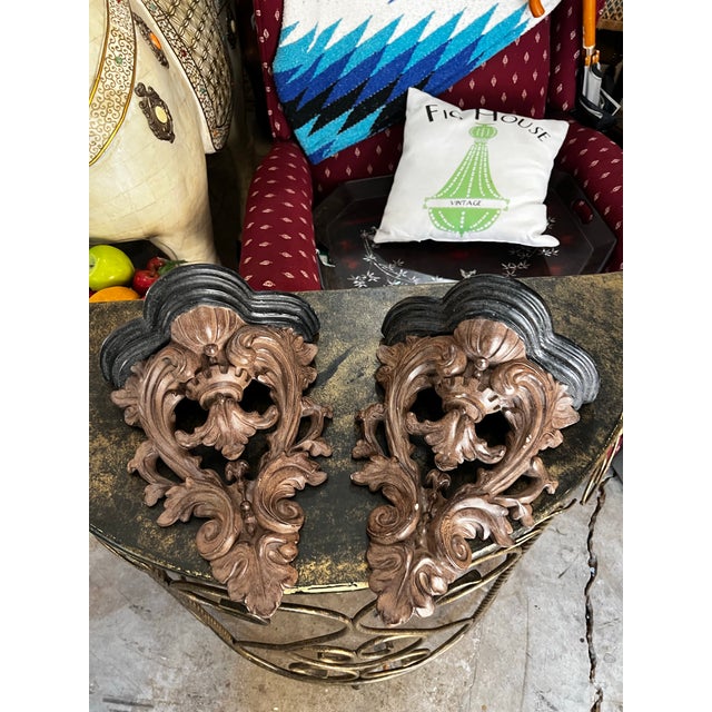 1970s Pair of Brown and Black Wooden Wall Sconces/Bracket For Sale - Image 4 of 5