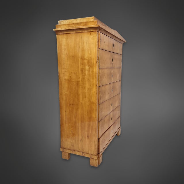 Biedermeier Maple Veneer Pillared Chest of Drawers with Pointed Gable, Thuringia, 1820s For Sale - Image 11 of 11