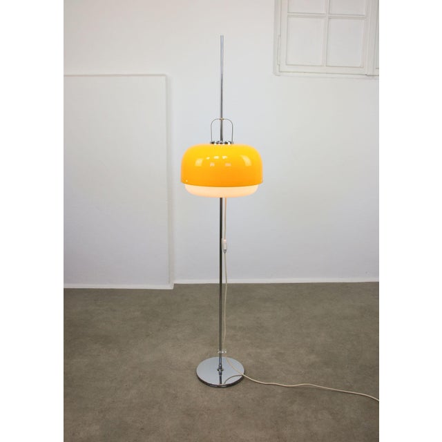 Space Age Yellow Medusa Floor Lamp by Luigi Massoni for Guzzini, 1970s For Sale - Image 6 of 18