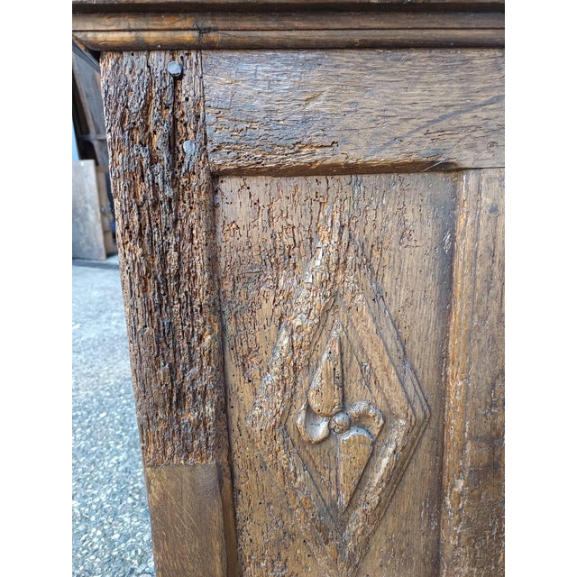 Tan High Chest in Oak For Sale - Image 8 of 18