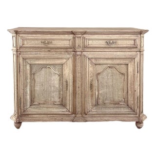 18th Century Country French Louis XIII Buffet in Stripped Oak For Sale