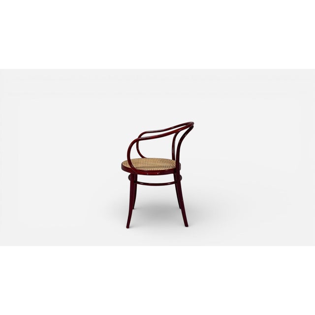 The iconic Thonet 209 chairs Attributed to Gebrüder Thonet, consists of only six parts and was a favorite of the Swiss...