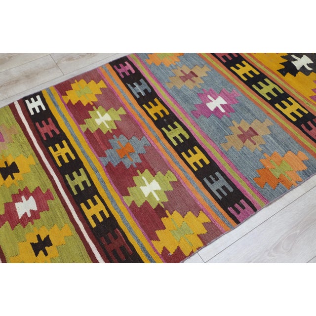1970s Scandinavian Green Striped Kilim Rug For Sale In Sacramento - Image 6 of 13