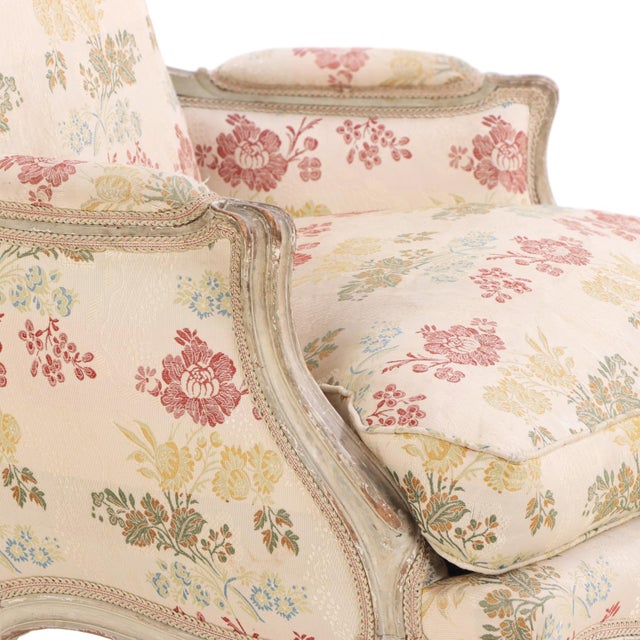 1940s Pair of French Louis XV Style Painted Bergères, C, 1940 For Sale - Image 5 of 7
