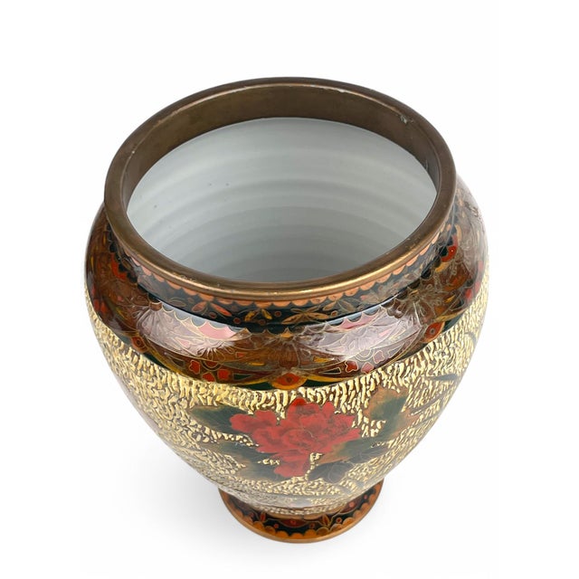 A Japanese Meiji Wired Inlaid Enamel Porcelain Vase For Sale - Image 10 of 12