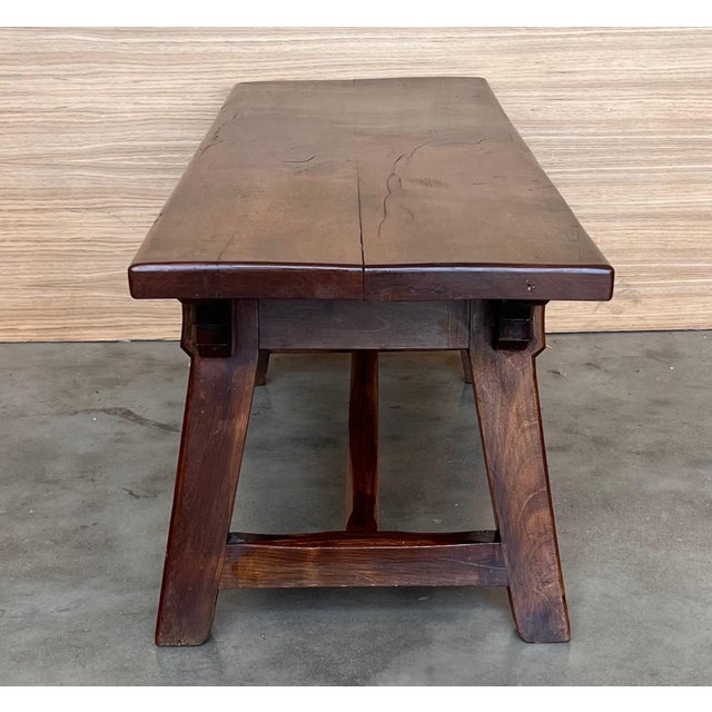 Mid 19th Century Spanish Baroque Side Table with Wood Stretcher and Rectangular Top in Walnut For Sale - Image 6 of 18