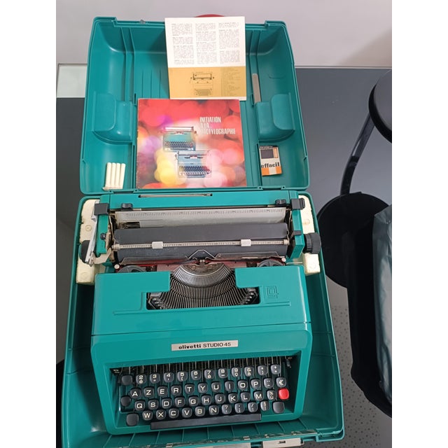 Iconic and magnificent Studio 45 typewriter by Ettore Sottsass for Olivetti. Barcelona, ​​Spain, 1967 This emblematic...