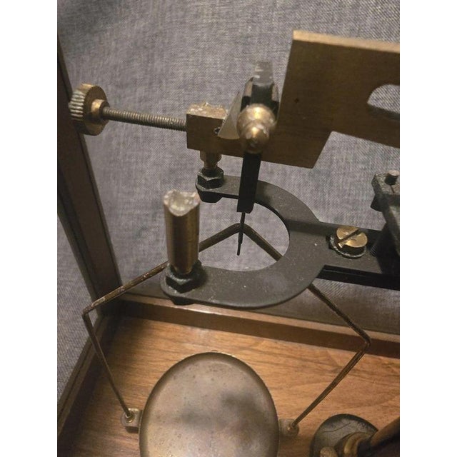 Metal Mid-Century Analytical Laboratory Balance in Glazed Case by Baird & Tatlock, 1950s For Sale - Image 7 of 12