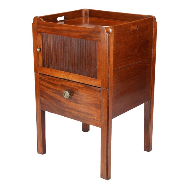 English Georgian Gallery Top Commode, C. 1790-1810 For Sale