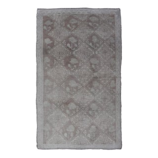 Vintage Turkish Oushak Rug With Subtle Geometric and Floral Motifs 3'2 X 5'6 For Sale