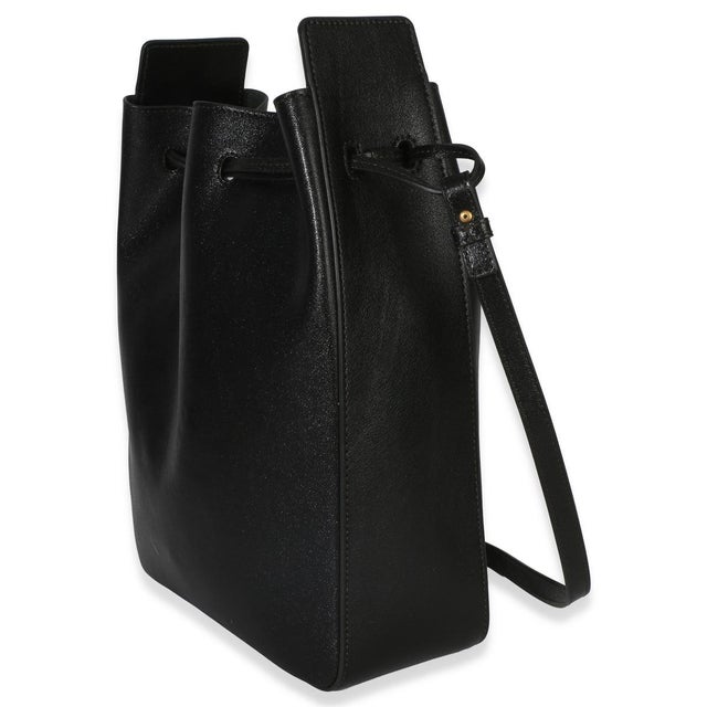 Item #: 153547 Interior Material: Suede MSRP: 2,400 Features Interior: One slip pocket Size: Small Handbag Closure Type:...
