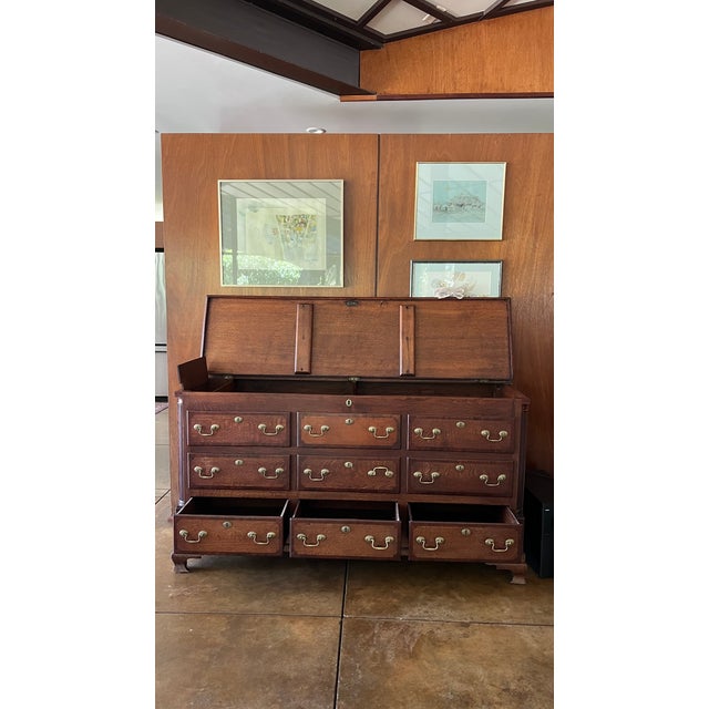 English Late 18th Century Oak & Mahogany Mule Chest For Sale - Image 3 of 14