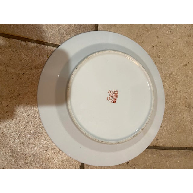 Ceramic Vintage Chinese Jingdezhen Zhongguo Famille Noire Mille Fleur Decorative Plate For Sale - Image 7 of 8