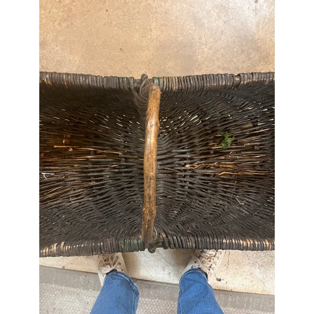 French Country Mid 19th Century Large French Wine/Grape Harvest Buttocks Basket. Made From Handwoven Wicker For Sale - Image 3 of 6