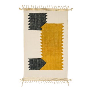 Premium Handwoven Moroccan Rug | 8'4" X 5'1" | One of a Kind For Sale