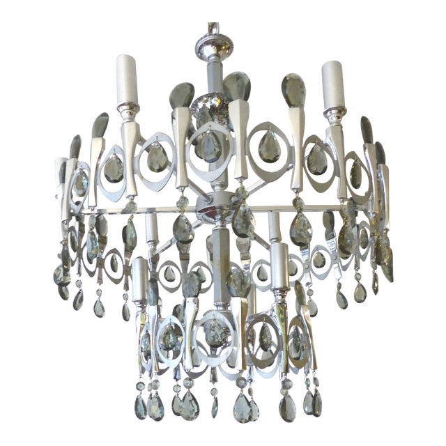 Gaetano Sciolari Silver Metal Chandelier With Faceted Smoke Glass Prisms For Sale