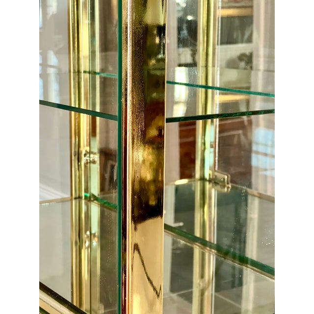 1970s Mastercraft Style after Brass and Glass Mirror Back and Base Tabletop Display Cabinet For Sale - Image 15 of 17