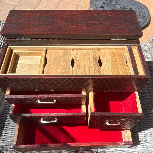 Japanese Vintage Japanese Kamakura-Bori Sewing Box Showa Period 1926-1989 For Sale - Image 3 of 5