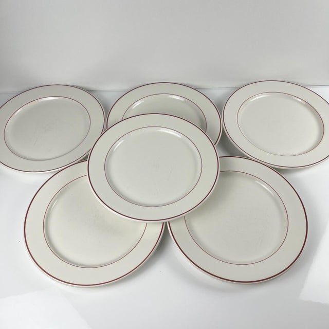 Set of 6 Villeroy & Boch dinner plates, burgundy/purple rim, 20th century Dimensions: Diameter: 24 cm Height: 2 cm Vintage...