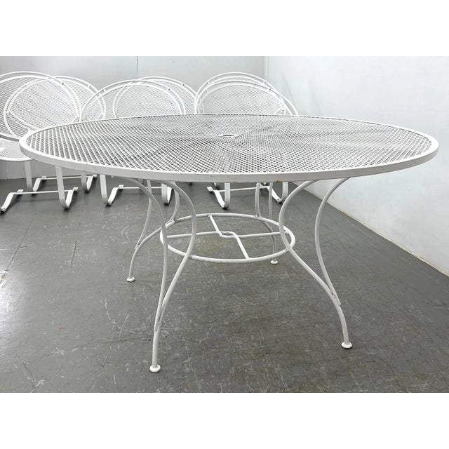 Mid-Century Modern Attributed to Vintage 7-Piece Maurizio Tempestini for Salterini "Radar" Patio Dining Set For Sale - Image 3 of 5