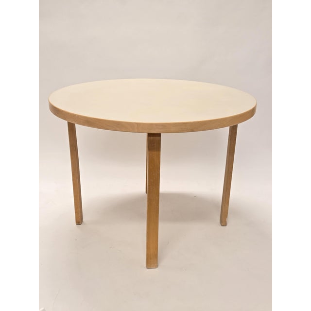 Model 90A Round L-Legged Table by Alvar Aalto for Artek, 1970s For Sale - Image 13 of 13