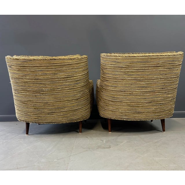 1950s Pair of Mid Century Lounge Chairs With Walnut Legs in Original Fabric For Sale In Philadelphia - Image 6 of 8