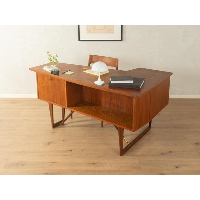 Peter Løvig Nielsen Boomerang Desk by Peter Løvig Nielsen For Sale - Image 4 of 18