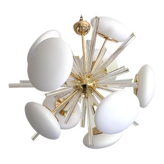Contemporary Triedro and White Murano Glass Sputnik Gold Chandelier For Sale