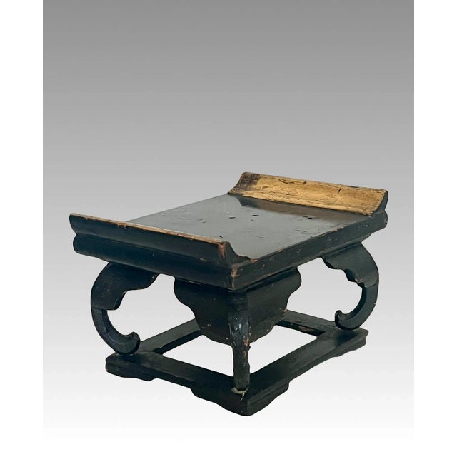 Wood Antique Black and Gold Altar Style Chinese Carved Wood Display Stand / Pedestal For Sale - Image 7 of 7