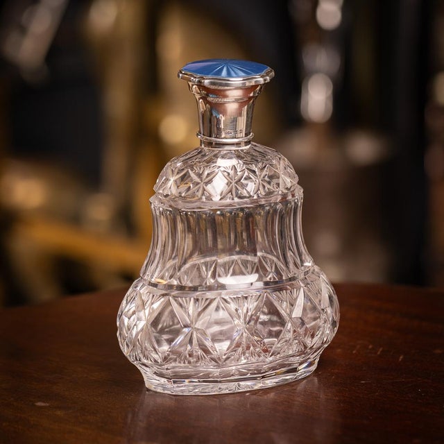 Antique 19th century regency cut glass scent bottle, fitted with a solid silver neck and an engine turned lid finished in...