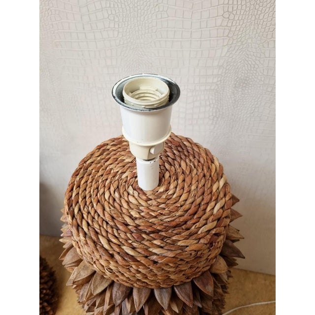 Brown Handcrafted Pili Nut Shells Table or Floor Lamps, USA, 2000s, Set of 2 For Sale - Image 8 of 17