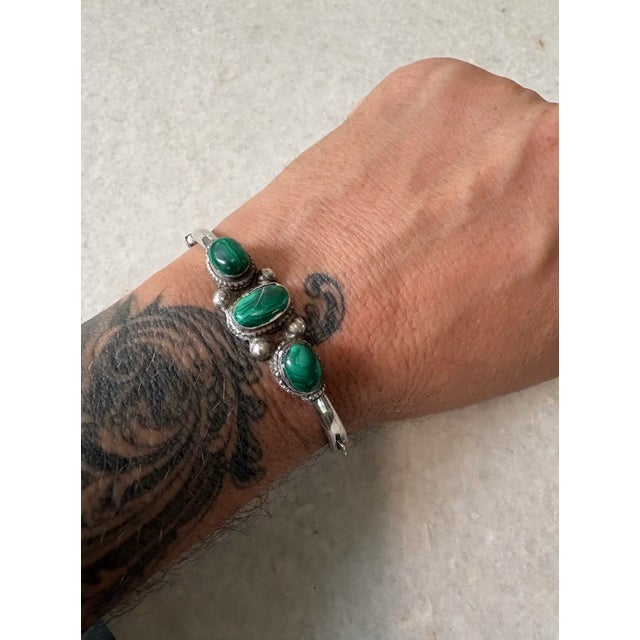 Lovely vintage Sterling Silver and Malachite bracelet.