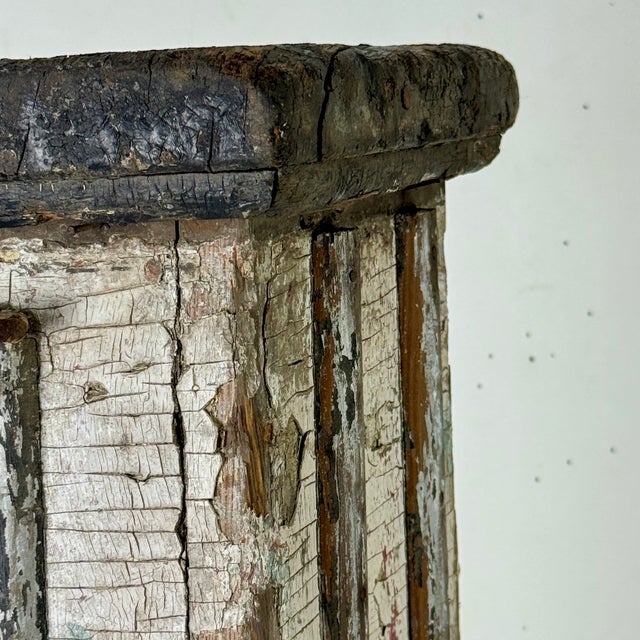 White Early 20th Century Architectural Salvage Column Like Wood Hitching Post Pedestal, Naturally Distressed For Sale - Image 8 of 15