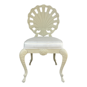 Regency 1960s Clam Shell Chair in Style of Tropitone Veneman Collection Grotto by Brown Jordan