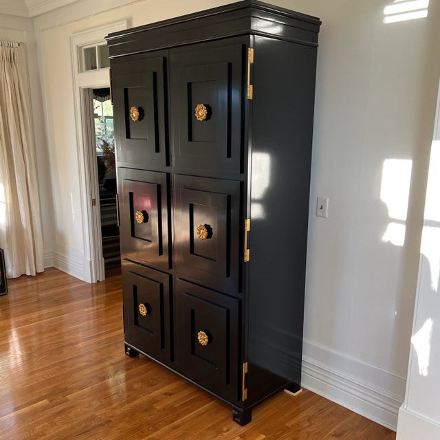 Campaign Hickory Chair Suzanne Kaiser Tuxedo Tall Bar Cabinet For Sale - Image 3 of 12