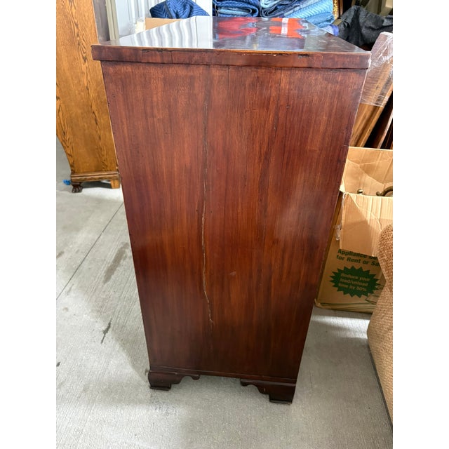 English Mahogany Two Over Three Chest of Drawers, 19th Century For Sale In Savannah - Image 6 of 12