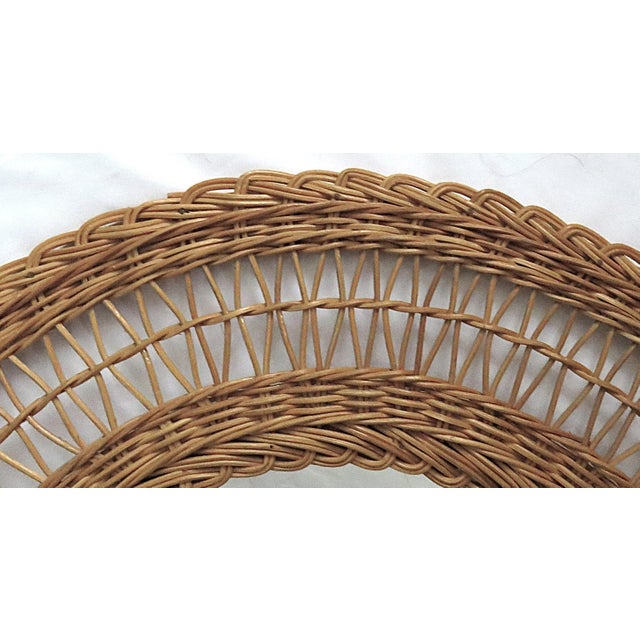 FREE SHIPPING ANYWHERE IN THE CONTINENTAL US! This is a fabulous vintage round wall mirror. Natural wicker. Measures 23...