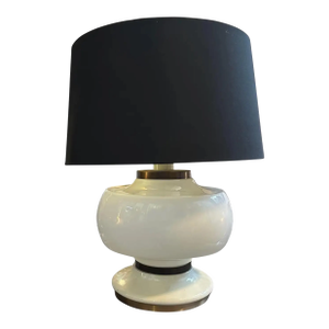1970s Mid-Century Modern White Opaline Glass and Brass Italian Table Lamp