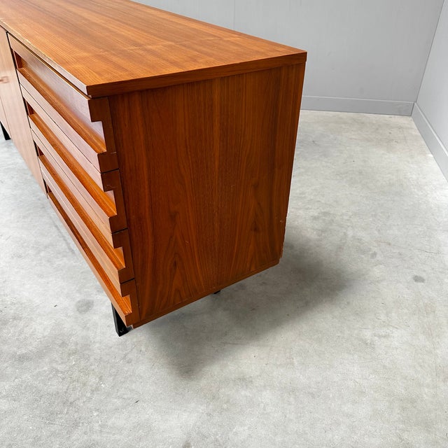 Vintage Sideboard in Walnut, 1960s For Sale - Image 9 of 13