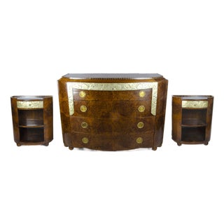 Early 20th Century Set of Art Déco Veneered Wood Commode and Pair of Side Nightstands Attributed to Mercier Frères, France For Sale