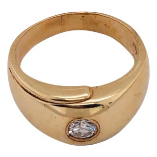 14 Karat Yellow Gold Contemporary Ring With Diamond 0.33 Total Diamond Weight For Sale