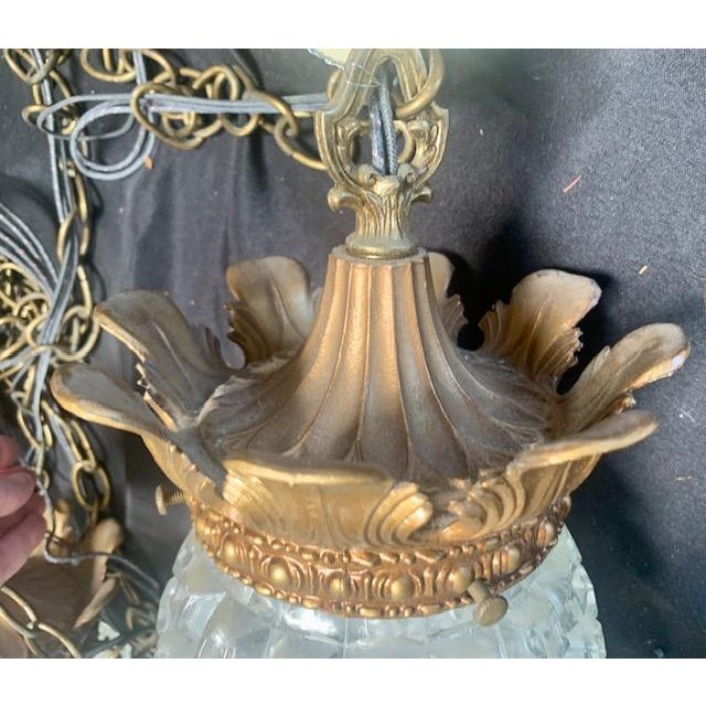 1950s 1950s Pair of Hollywood Regency Gilt Metal & Prismatic Glass Pendant Light Pinneapple Form For Sale - Image 5 of 9