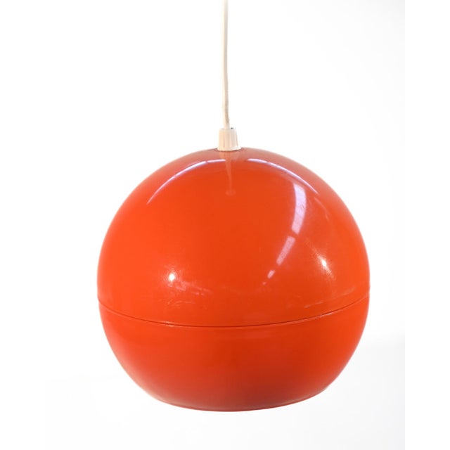 Orange Space Age Orange Ceiling Lamp by Studio Tetrarch for Artemide, 1968 For Sale - Image 8 of 11