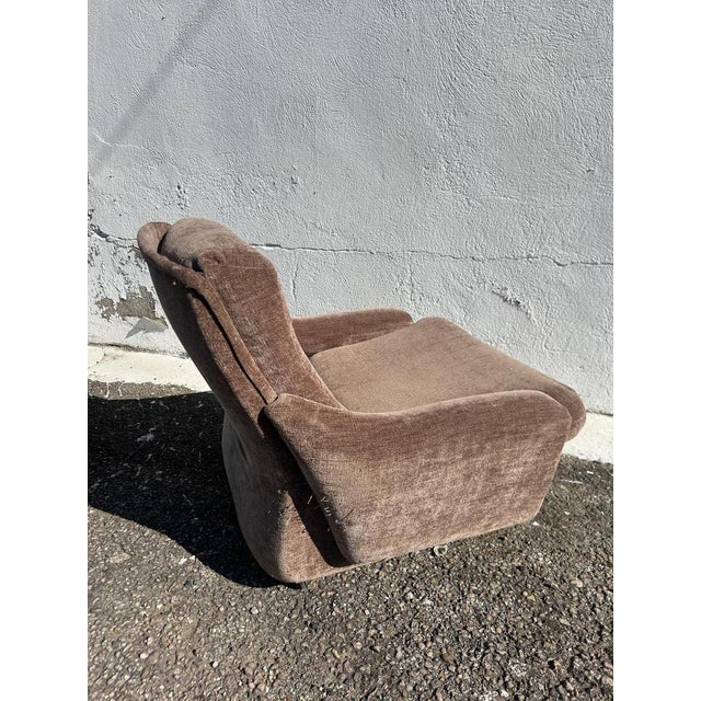 1970s Set of Armchair and Ottoman for Airborne For Sale - Image 5 of 18