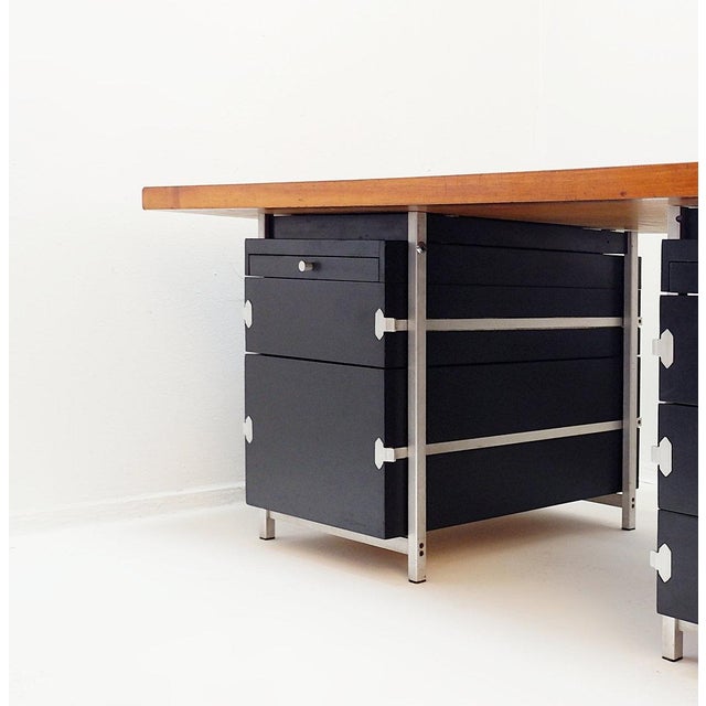 1970s Desk with Bergwood Drawer Units and Wood Veneer Boomerang Top, 1970s For Sale - Image 5 of 16