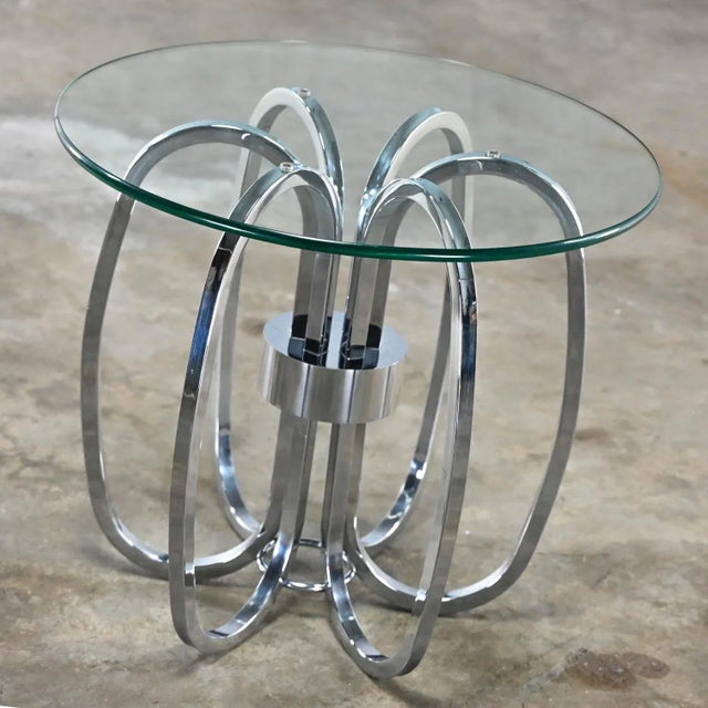 Mid-Century Modern 1970’s Mid-Century Modern to Modern End or Side Table Barrel Shaped Chrome Base & Round Glass Top For Sale - Image 3 of 12