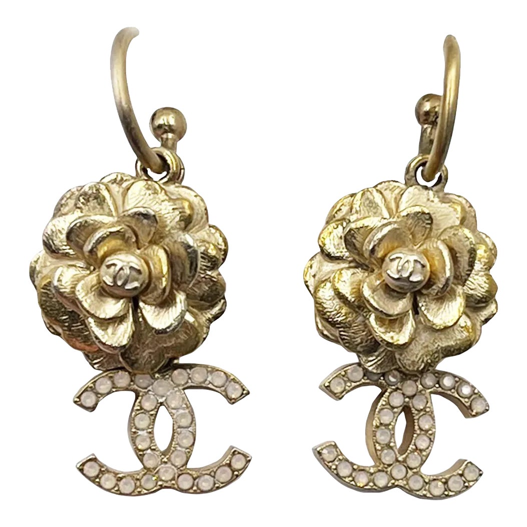 18金花のピアススcamellia earring dia and Pink 18金花のピアススcamellia earring dia and Pink